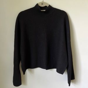 COS - Cropped funnel neck sweater - XS
